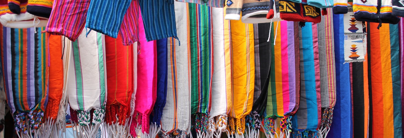 Marktstände in Otavalo