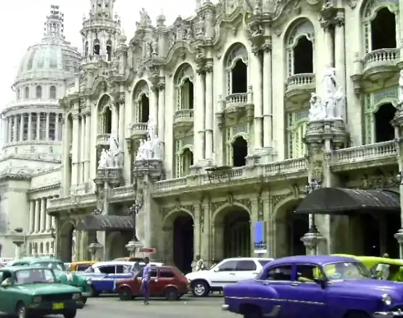 Hauptstraße in Havana