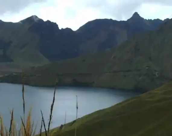Lagune von Mojanda in Ecuador