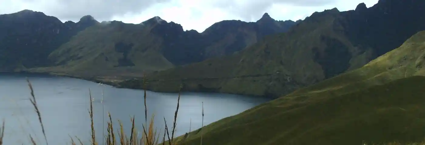 Lagune von Mojanda in Ecuador