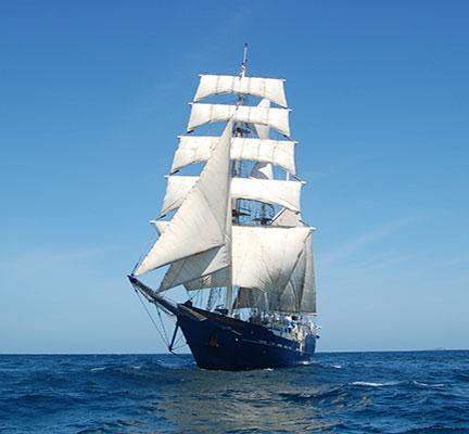 Galapagos Kreuzfahrt auf dem Erste Klasse Segelschiff Mary Anne