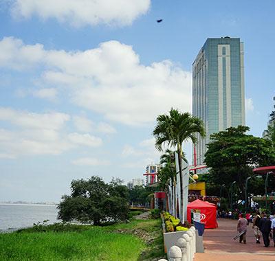 Promenade der ecuadorianischen Küstenstadt Guayaquil