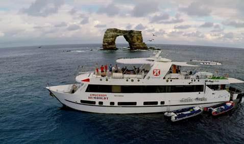 Tauchkreuzfahrt mit Galapagos Yacht Humboldt Explorer