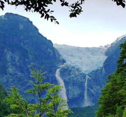 Wasserfälle im Nationalpark Queulat in chile