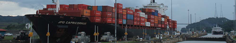 Frachtschiff auf dem Panamakanal