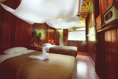 Zimmer der Sandoval Lake Lodge Peru