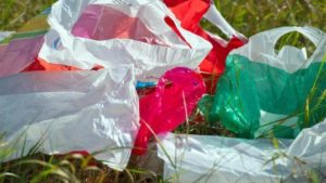 EU Kommission will Plastiktütenverbrauch eindämmen 