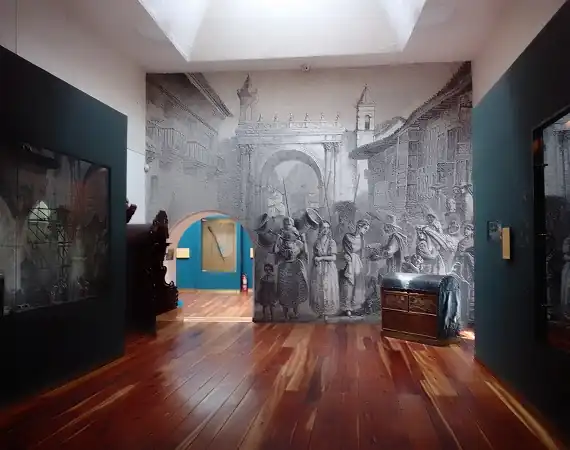 Ausstellungsraum im Stadtmuseum Quito