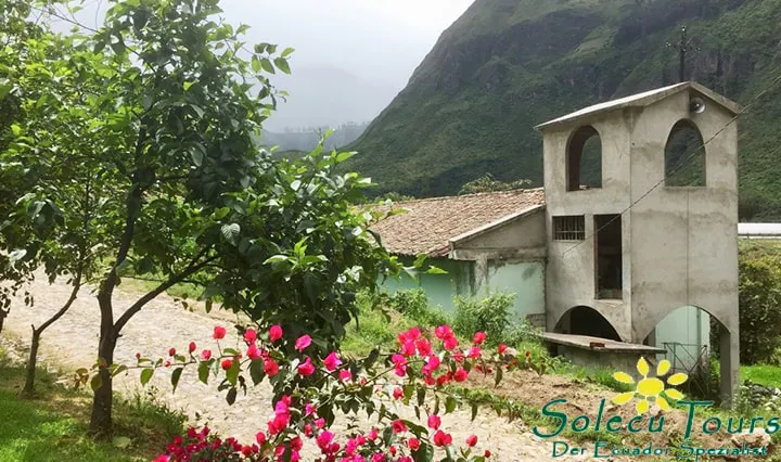 Kirche am Aussichtspunkt zur Beobachtung von Brillenbären in Ecuador