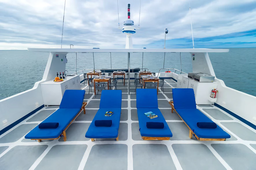 Sonnendeck der Yacht Letty