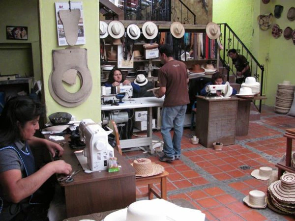 Panama-Hut-Manifaktur in Cuenca, Ecuador