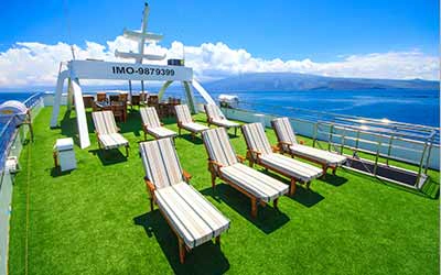 Sonndendeck der Erste Klasse Galapagos Yacht Solaris