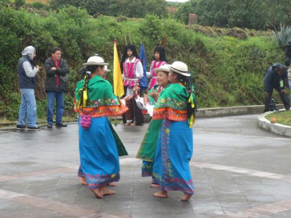 Tanzaufführung in Ecuador