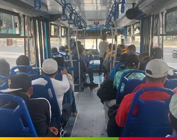 in einem Bus in Quito