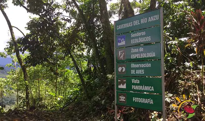 Schild Cavernas del Rio Anzu