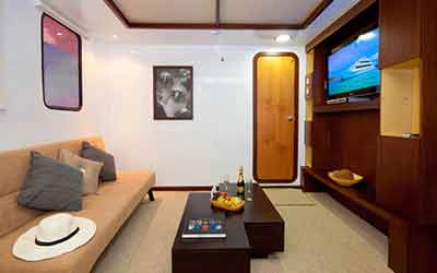 Kabine auf dem Erste Klasse Galapagos Katamaran Cormorant