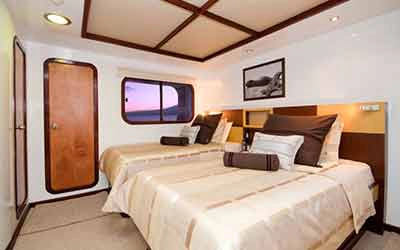 Doppelkabine auf dem Erste Klasse Galapagos Katamaran Cormorant