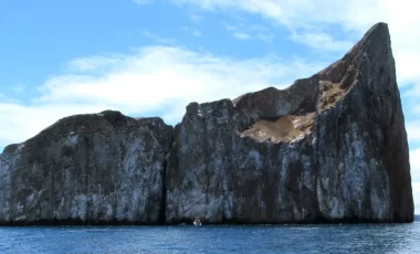 kicker-rock-galapagos.webp kicker-rock-galapagos.webp