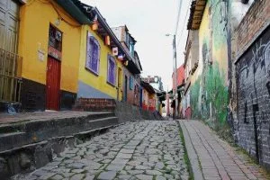Bogota bunte Häuser in Gasse