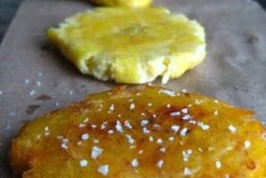 ecuadorianische Patacones aus Kochbanenen - Rezeptidee