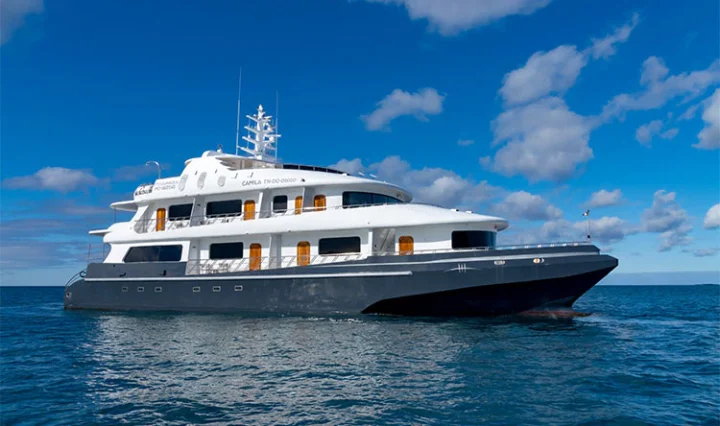 galapagos-horizon-yacht3 Trimaran Galapagos Horizon von der Seite