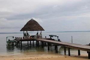 Steg an der Küste Strand in Panama