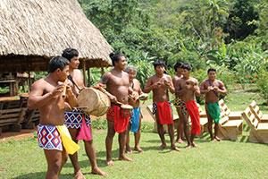 musikalische Darbietung der Emberas