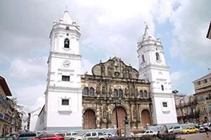 weiße Kirche Panama Stadt