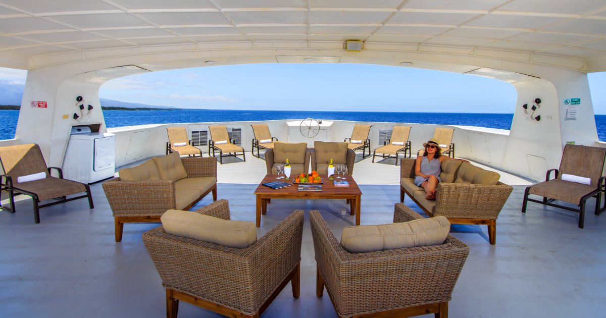 Kreuzfahrtschiff in den Galápagos-Inseln, Ecuador — Solecu Tours