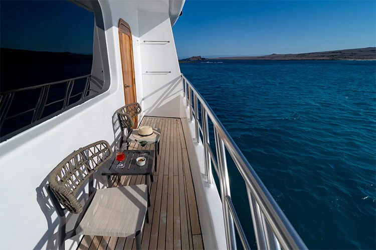 privater Balkon einer Kabine der Galapagos Horizon