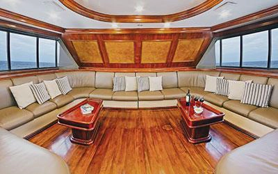 Lounge der Tauchyacht Galapagos Sky