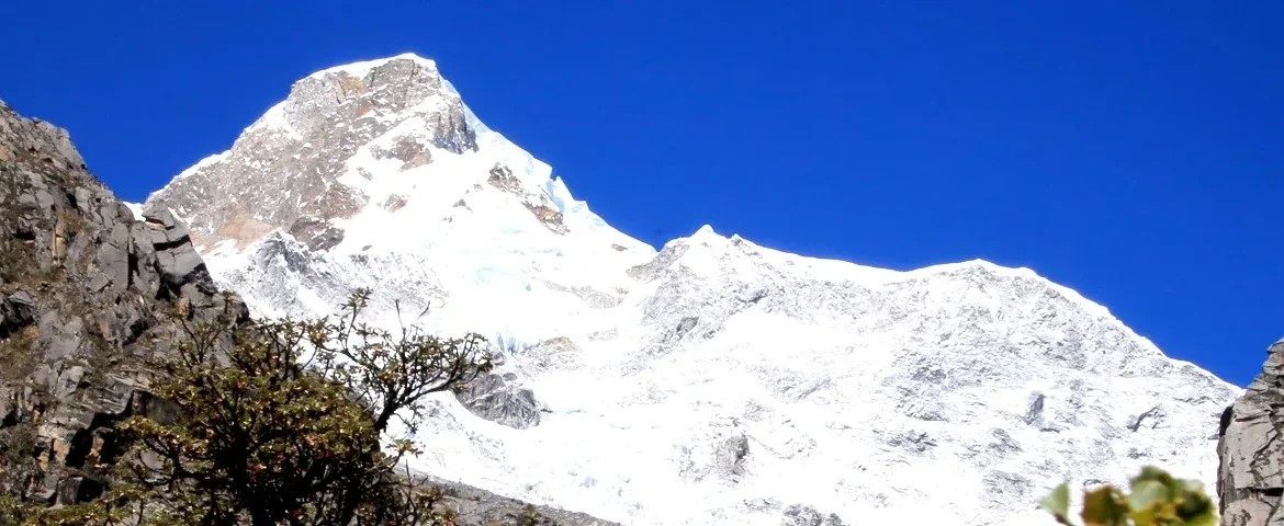 gipfel trekking huaraz peru banner