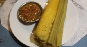 Humita ist eine in Südamerika typische Maistasche.