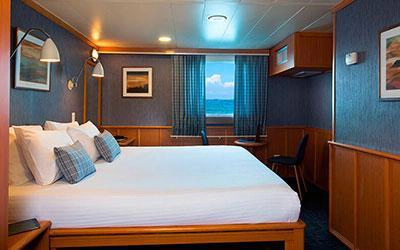 Masterkabine der Erste Klasse Galapagos Yacht Isabela II