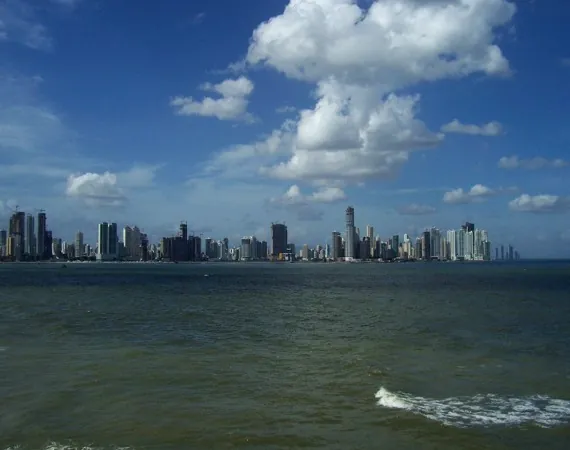 Blick auf den modernen Teil von Panama Stadt