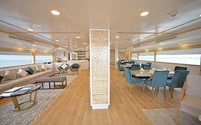 Gemeinschaftsbereich der Luxus Yacht Sea Star Galapagos