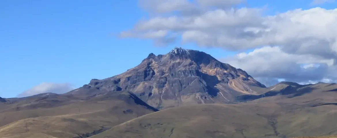 sincholagua condor trek ecuador banner