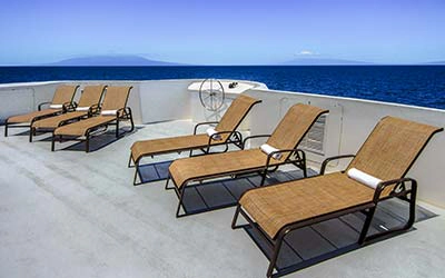 Liegen auf dem Sonnendeck