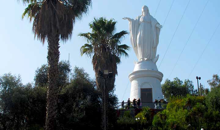 Statue Santiago de Chile