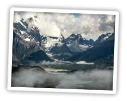 Torres del Paine mit Wolken